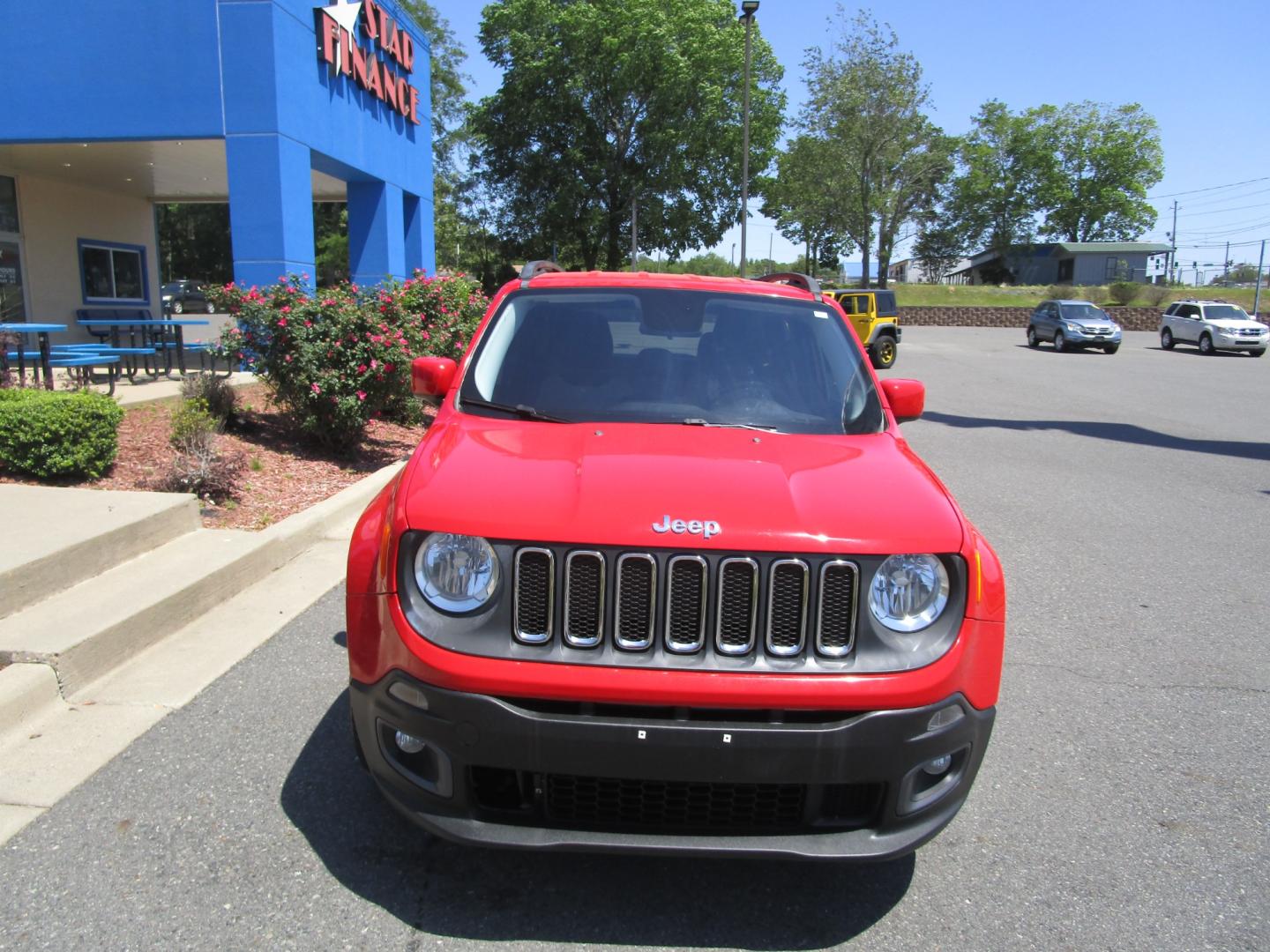 2015 RED /Black / Cloth Jeep Renegade Latitude FWD (ZACCJABT0FP) with an 2.4L L4 engine, 6-Speed Manual transmission, located at 1814 Albert Pike Road, Hot Springs, AR, 71913, (501) 623-1717, 34.494228, -93.094070 - Photo#1